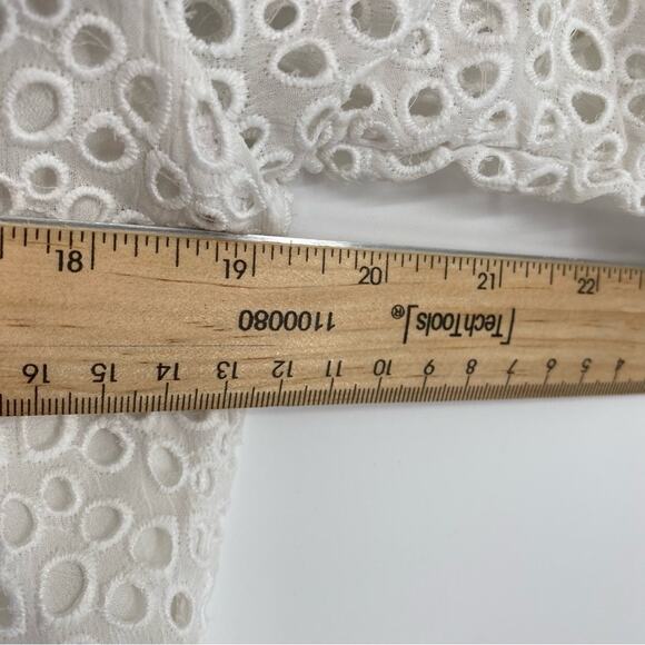 Lilly Pulitzer Top Lace Eyelet Off The Shoulder With Fringe Resortwear Coastal - Picture 9 of 9